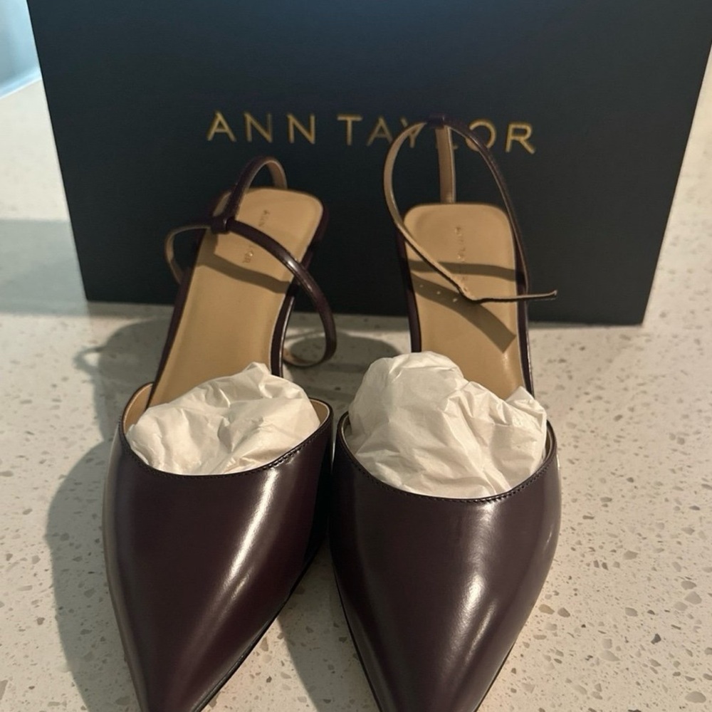 Ann Tayler Kitten Heel Size 10